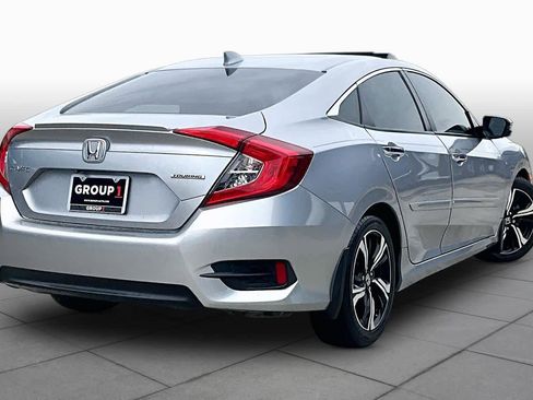 Used 2018 Honda Civic Touring image 13