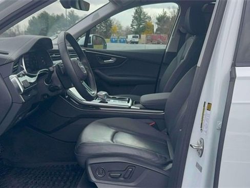 Used 2023 Audi Q7 3.0T Premium Plus image 16