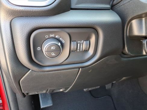 New 2026 RAM 2500 Laramie AWD/4WD image 23