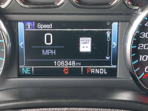 Used 2018 GMC Yukon SLT w/ Open Road Package AWD/4WD image 32
