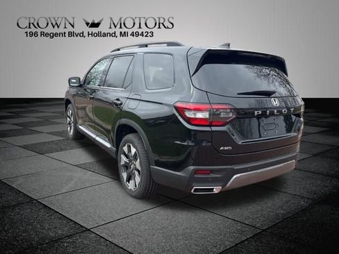 New 2026 Honda Pilot Touring image 7