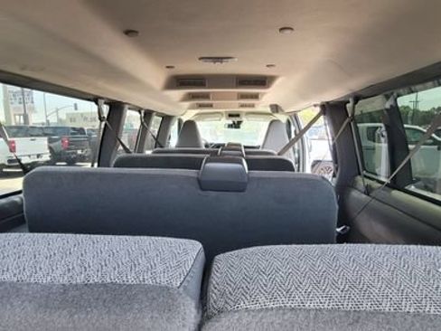 New 2026 Chevrolet Express 3500 LT w/ LT Preferred Equipment Group RWD image 19