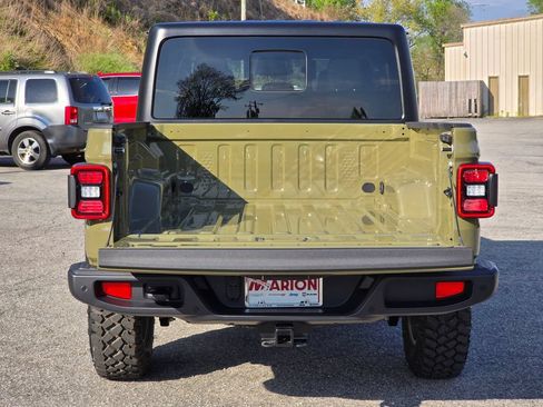 New 2026 Jeep Gladiator Willys AWD/4WD image 12