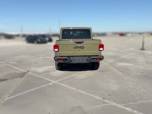 New 2026 Jeep Gladiator Sport image 10