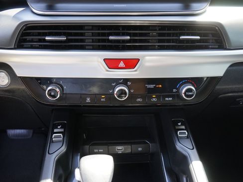 Used 2021 Kia Telluride S image 26