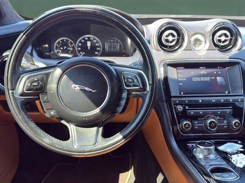 Used 2017 Jaguar XJ L Portfolio AWD/4WD image 20