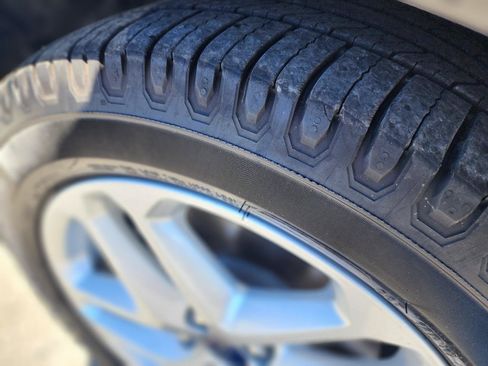 Used 2016 Ford Fusion SE w/ Equipment Group 202A FWD image 38