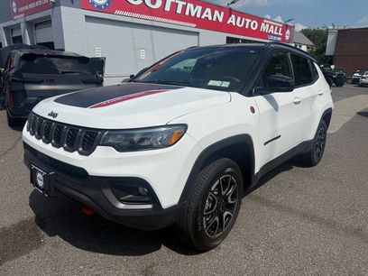 Used 2025 Jeep Compass Trailhawk