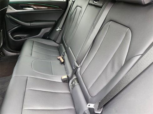 Used 2024 BMW X4 xDrive30i image 12