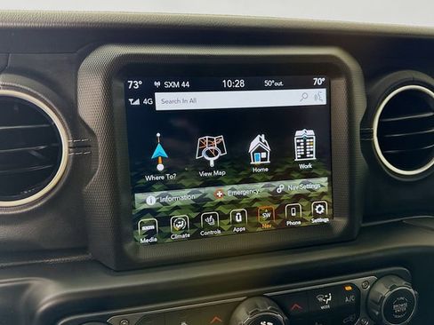 Used 2022 Jeep Wrangler Unlimited Sahara w/ LED Lighting Group AWD/4WD image 13