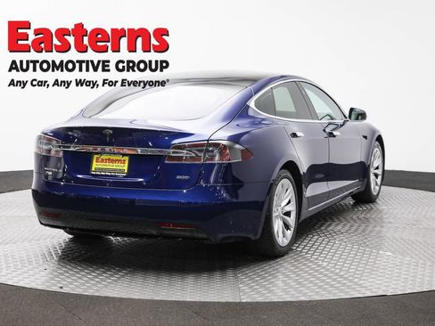 Used 2017 Tesla Model S 90D image 5