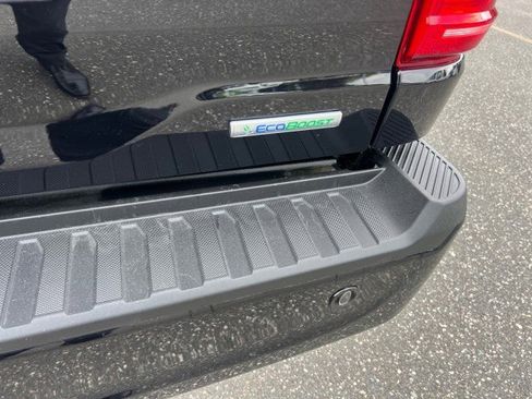 Certified 2022 Ford F150 XLT w/ Equipment Group 302A High image 23