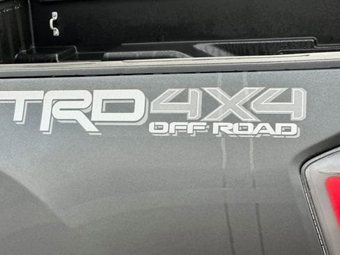 Used 2021 Toyota Tacoma TRD Off-Road image 26
