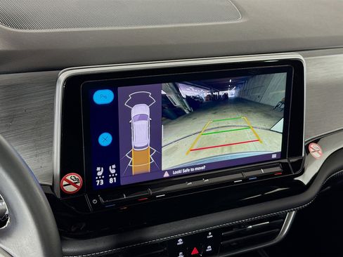 Used 2024 Volkswagen Atlas Cross Sport SE image 14