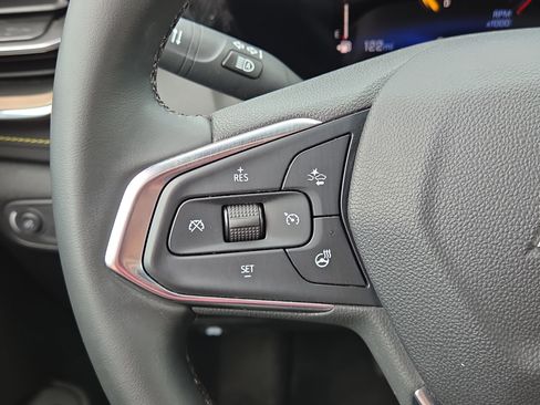 Used 2025 Chevrolet TrailBlazer ACTIV w/ Convenience Package FWD image 19