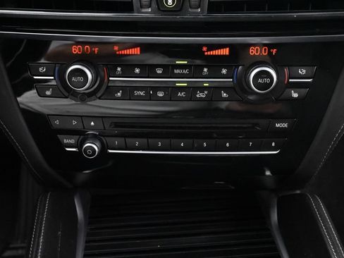 Used 2017 BMW X6 M AWD/4WD image 39