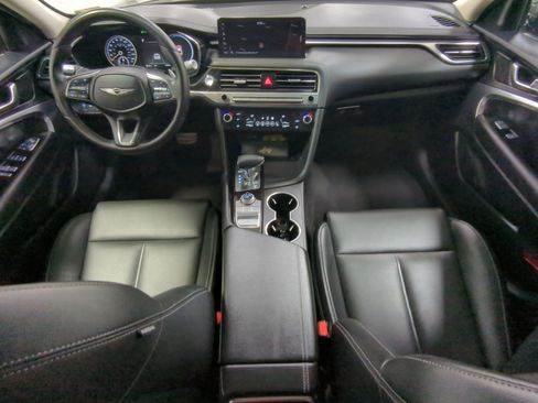 Used 2025 Genesis G70 2.5T image 19