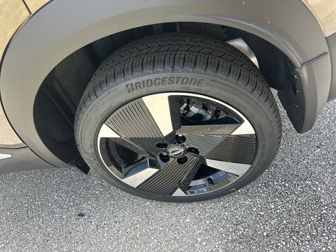 New 2026 Nissan Kicks SR FWD image 10