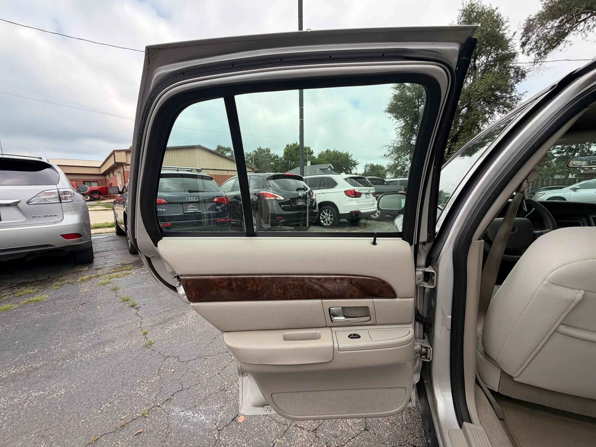 Used 2008 Mercury Grand Marquis GS RWD image 15