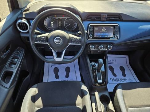 Used 2023 Nissan Versa SV FWD image 14