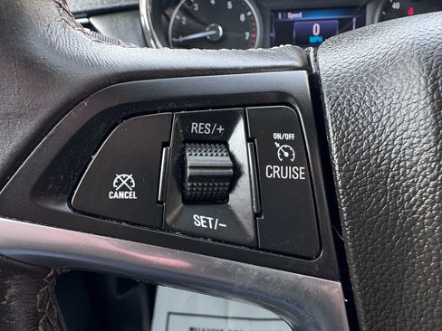 Used 2021 Buick Encore Preferred image 17