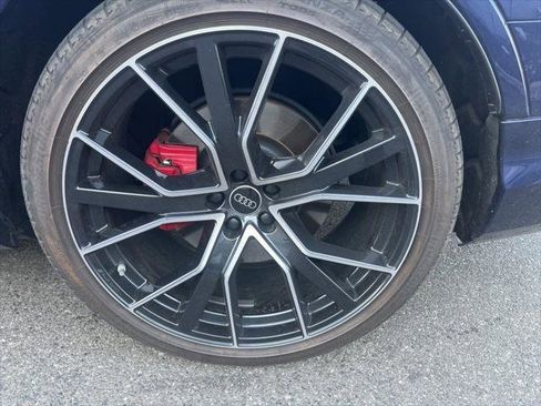 Certified 2024 Audi Q7 3.0T Prestige image 7