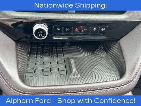 Certified 2025 Ford Explorer Platinum w/ LUX Leather Package AWD/4WD image 23
