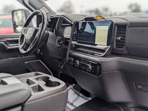 Used 2024 Chevrolet Silverado 2500 LTZ w/ Snow Plow Prep/Camper Package image 46