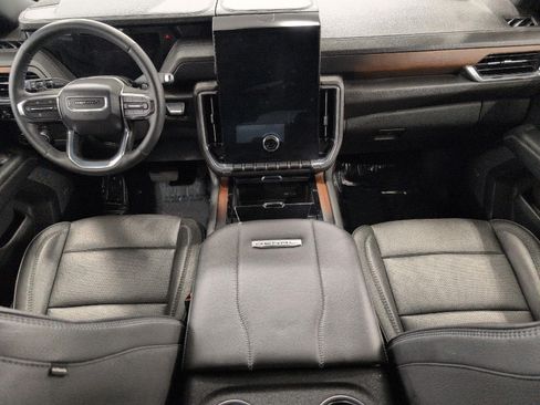 Certified 2025 GMC Yukon Denali AWD/4WD image 6
