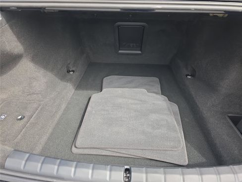 Certified 2025 BMW 740i w/ Premium Package image 8