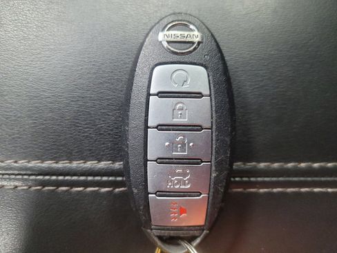 Used 2021 Nissan Sentra SV FWD image 32