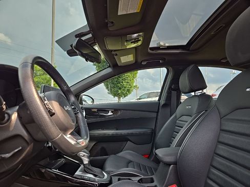 Certified 2022 Kia Forte GT-Line w/ GT-Line Premium Package FWD image 34