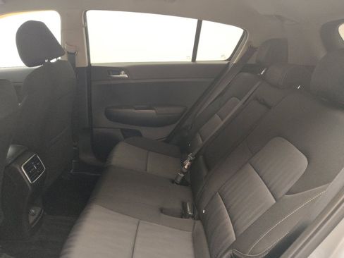 Used 2020 Kia Sportage LX AWD/4WD image 18