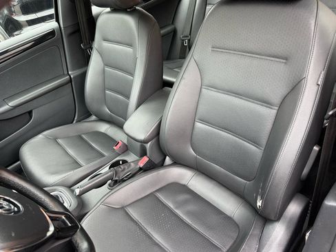 Used 2018 Volkswagen Jetta Sport image 6