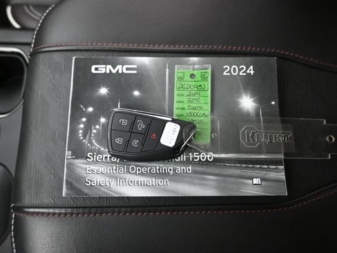 Used 2024 GMC Sierra 1500 AT4X image 19