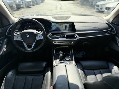 Used 2021 BMW X7 xDrive40i image 23