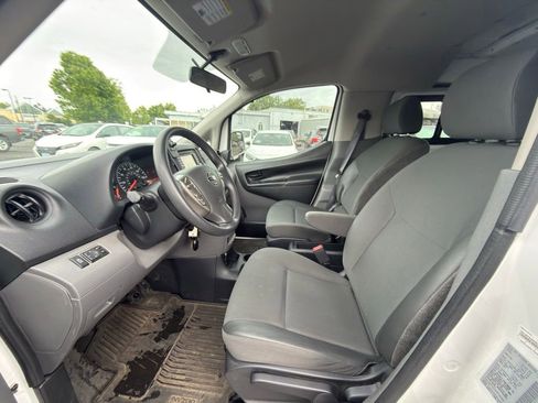 Used 2019 Nissan NV200 SV w/ Navigation Package FWD image 6