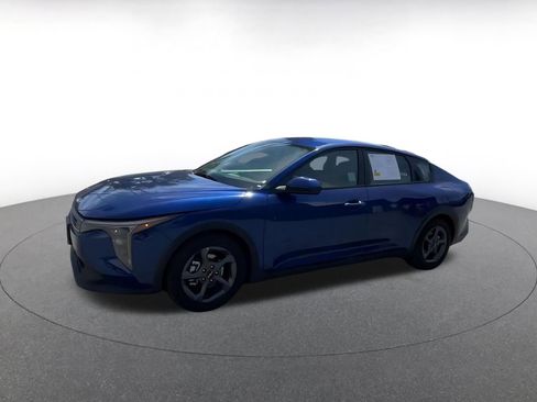 Used 2025 Kia K4 LXS image 8