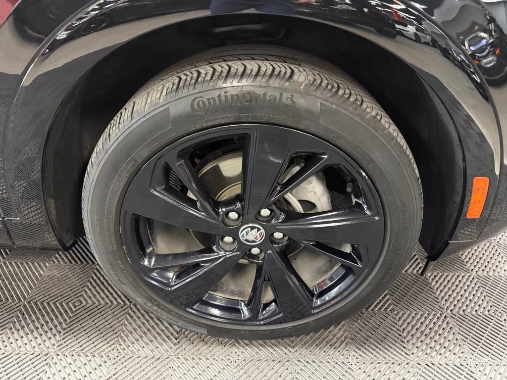 Used 2023 Buick Envision Essence w/ Sport Touring Package FWD image 18