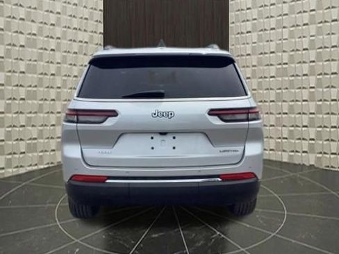 Used 2023 Jeep Grand Cherokee L Limited AWD/4WD image 6