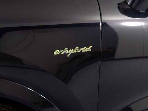 Certified 2020 Porsche Cayenne Turbo S image 39