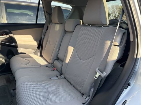 Used 2012 Toyota RAV4 4WD image 9