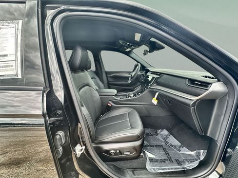 New 2026 Jeep Grand Cherokee Limited AWD/4WD image 27