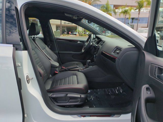 Used 2018 Volkswagen Jetta GLI FWD image 29