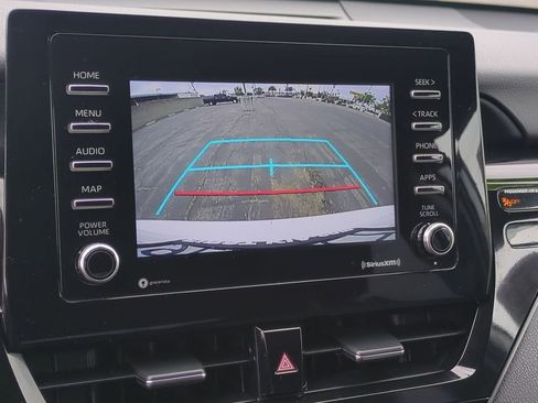 Used 2021 Toyota Camry SE image 17