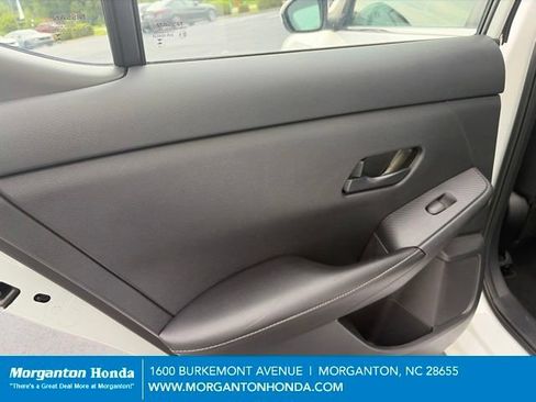 Used 2024 Nissan Sentra SV FWD image 25