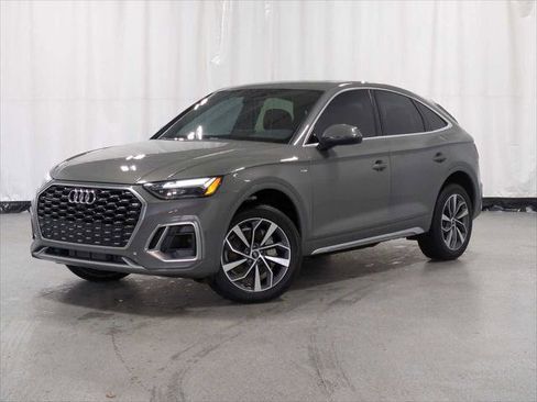 Used 2023 Audi Q5 2.0T Premium w/ Convenience Package AWD/4WD image 2