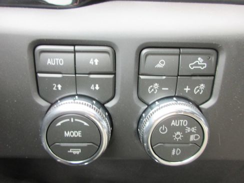 New 2026 GMC Sierra 2500 AT4X AWD/4WD image 18
