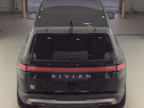 Used 2023 Rivian R1S Adventure AWD/4WD image 4