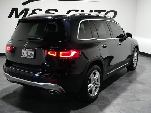 Used 2020 Mercedes-Benz GLB 250 4MATIC SUV image 9